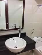 Golden Lotus Halong Hotel