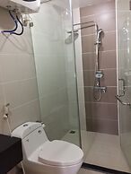 Golden Lotus Halong Hotel