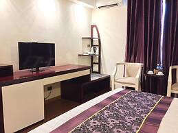 Golden Lotus Halong Hotel