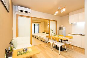 Group STAY CLASSE 01