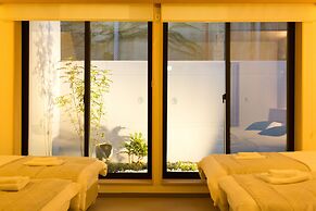 Group STAY CLASSE 01