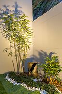 Group STAY CLASSE 01