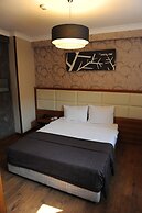 Izmit Saray Hotel