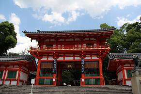 Reikaku Kiyomizu-Gojo