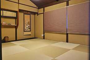 Reikaku Kiyomizu-Gojo