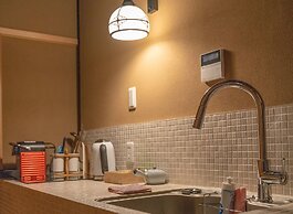 Reikaku Kiyomizu-Gojo