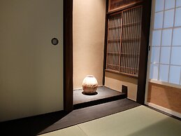 Reikaku Kiyomizu-Gojo