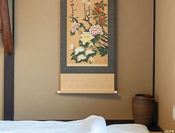 Reikaku Kiyomizu-Gojo