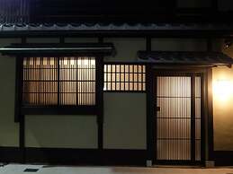 Reikaku Kiyomizu-Gojo