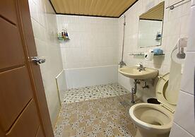 Gudeok Guest House - Hostel