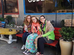 Gudeok Guest House - Hostel