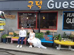 Gudeok Guest House - Hostel