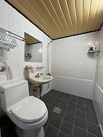 Gudeok Guest House - Hostel