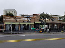 Gudeok Guest House - Hostel