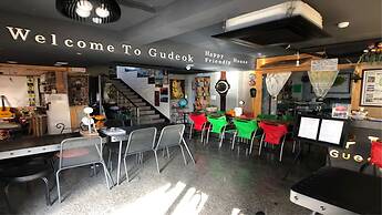 Gudeok Guest House - Hostel
