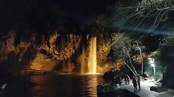 Gudeok Guest House - Hostel