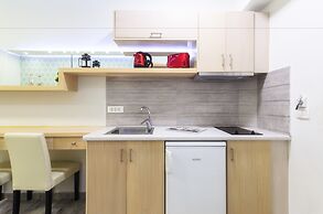 Sea View Studios & Apartments