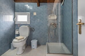 Sea View Studios & Apartments