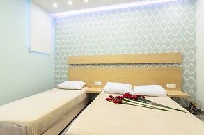 Sea View Studios & Apartments