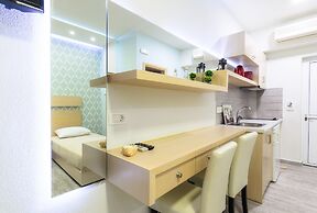 Sea View Studios & Apartments