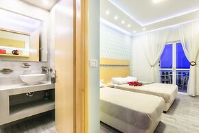 Sea View Studios & Apartments