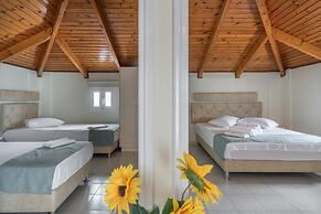 Sea View Studios & Apartments