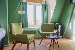 Little Duke Hotel