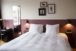 Little Duke Hotel