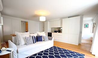 Akicity Cais Sodré In