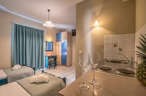 Nikos & Maria Studios