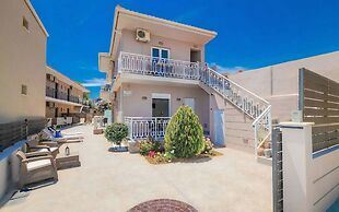 Nikos & Maria Studios