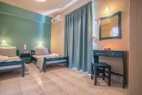 Nikos & Maria Studios