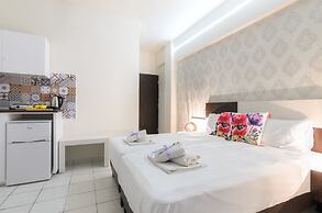 Mouria Studios & Apartments