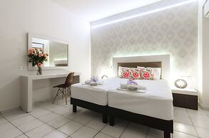 Mouria Studios & Apartments