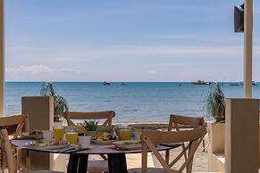 Mouria Studios & Apartments