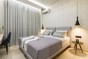 Mouria Studios & Apartments