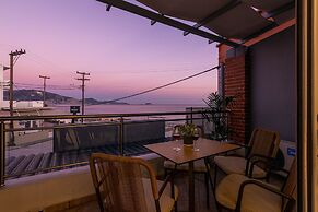 Mouria Studios & Apartments