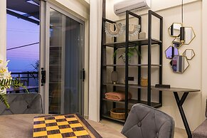 Mouria Studios & Apartments