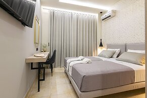 Mouria Studios & Apartments