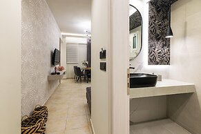 Mouria Studios & Apartments