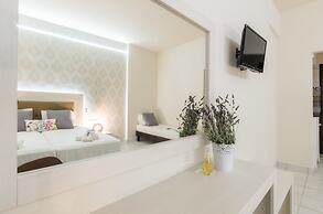 Mouria Studios & Apartments