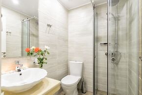 Mouria Studios & Apartments