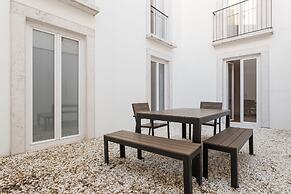 Chiado Studio and One-Bedroom Apartment - by LU Holidays