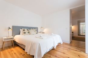 Chiado Studio and One-Bedroom Apartment - by LU Holidays