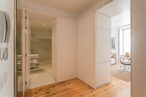 Chiado Studio and One-Bedroom Apartment - by LU Holidays