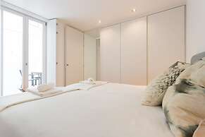 Chiado Studio and One-Bedroom Apartment - by LU Holidays