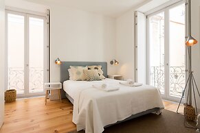 Chiado Studio and One-Bedroom Apartment - by LU Holidays