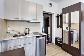 Green Hall Apart-hotel