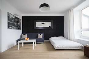 Bizzi LuxCenter View Studio