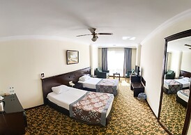 Omur Hotel